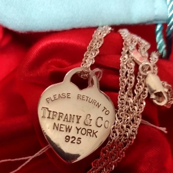 Tiffany & Co. Large Sterling Silver Heart Pendant - Picture 6 of 13